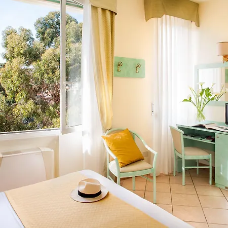 酒店 Eden Park 迪亚诺马里纳