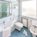 Eden Park Ξενοδοχείο 4*