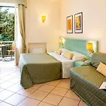 Eden Park 4*