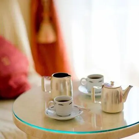 Eden Park Отель