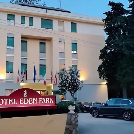 Eden Park Отель