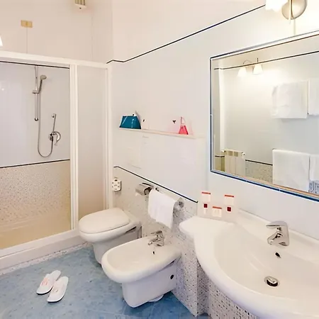 Eden Park Отель