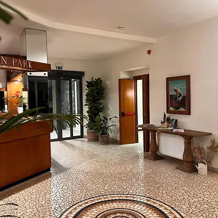 Eden Park Отель 4*