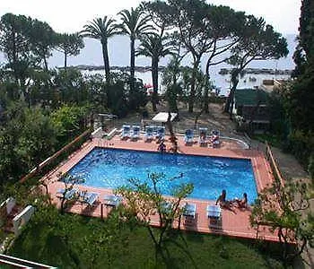 Hotel Eden Park 4*