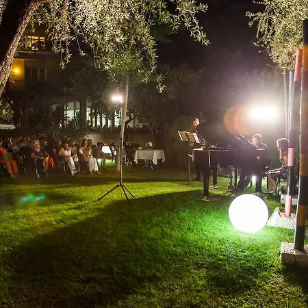 Eden Park Otel Diano Marina
