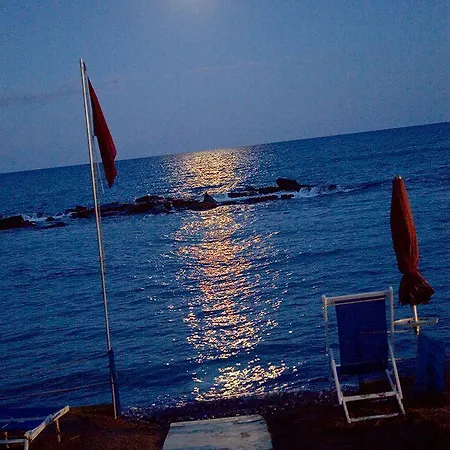 Eden Park Отель Диано-Марина